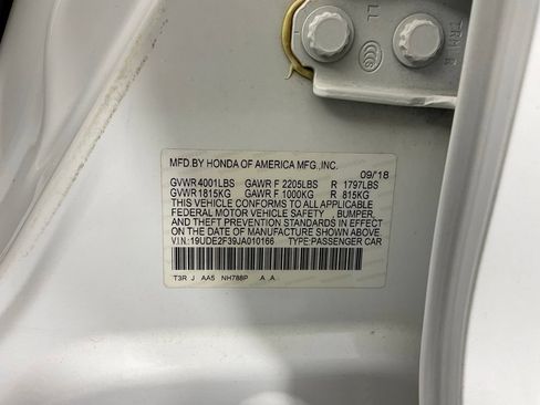 Used 2018 Acura ILX w/ AcuraWatch Plus Package FWD image 27