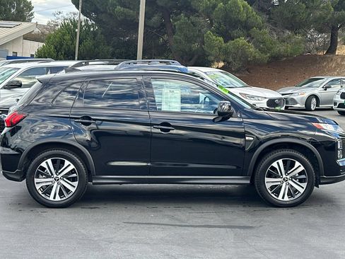 Used 2025 Mitsubishi Outlander Sport ES AWD/4WD image 3