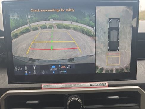 Used 2024 Toyota Tacoma Limited image 28