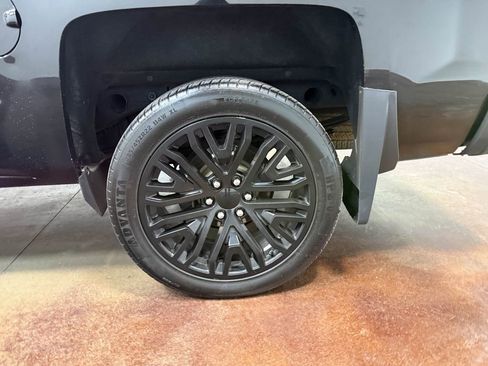 Used 2017 Chevrolet Silverado 1500 LTZ w/ Sport Package image 93