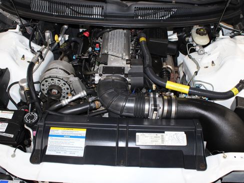 Used 1997 Chevrolet Camaro Z28 w/ Preferred Equipment Group 2 RWD image 9