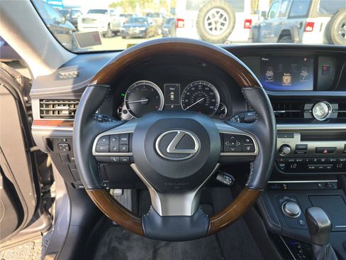 Used 2016 Lexus ES 350 image 29
