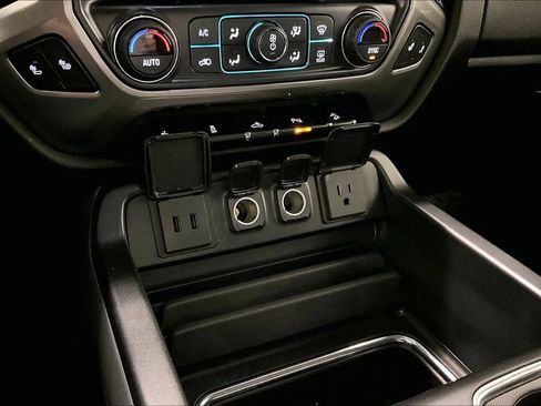 Used 2018 Chevrolet Silverado 1500 LT w/ All Star Edition AWD/4WD image 17