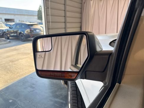 Used 2016 Ford Expedition EL Limited RWD image 21
