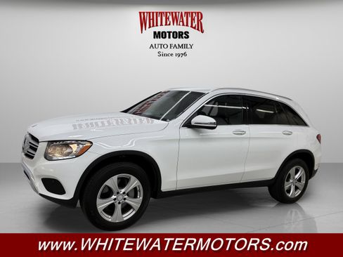 Used 2017 Mercedes-Benz GLC 300 4MATIC image 1