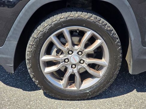 Certified 2022 GMC Terrain SLT AWD/4WD image 11