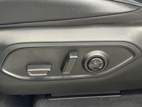 Used 2024 Jeep Grand Cherokee Limited 4xe image 17