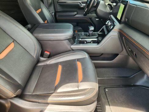 Used 2023 GMC Sierra 1500 AT4 w/ AT4 Preferred Package AWD/4WD image 14