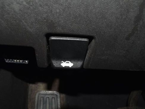 Used 2019 GMC Terrain SLT w/ Preferred Package image 20