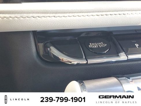 New 2025 Lincoln Aviator 2WD w/ Equipment Group 101A image 27