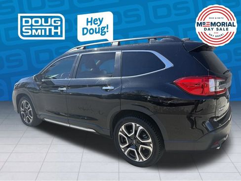 Used 2023 Subaru Ascent Touring AWD/4WD image 2