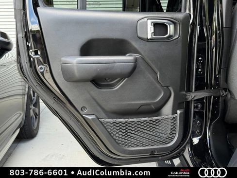 Used 2024 Jeep Wrangler Unlimited Sport AWD/4WD image 23