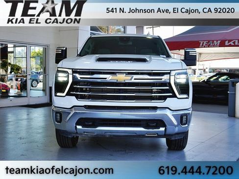 Used 2024 Chevrolet Silverado 2500 LTZ image 4