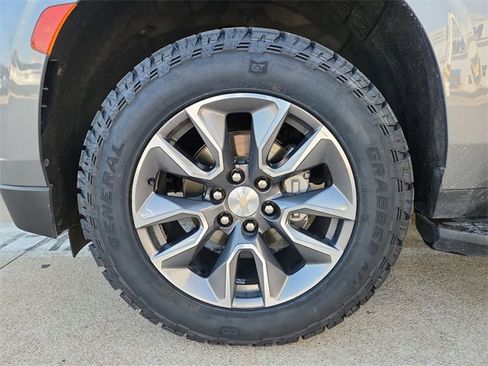 Used 2021 Chevrolet Tahoe LT image 34