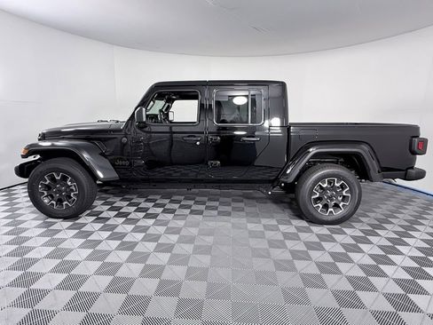 New 2025 Jeep Gladiator Sport w/ Premium Package image 7