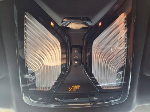 Used 2022 BMW X7 M50i image 5