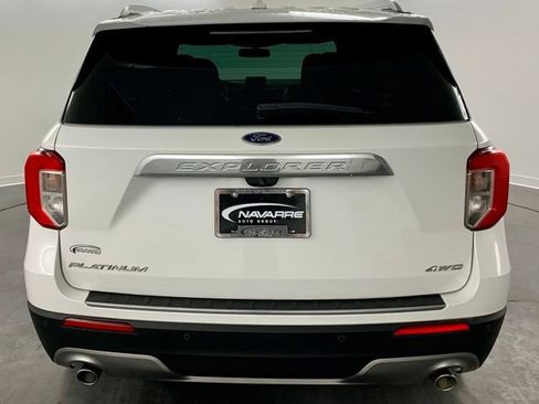 Used 2022 Ford Explorer Platinum w/ Technology Package AWD/4WD image 6