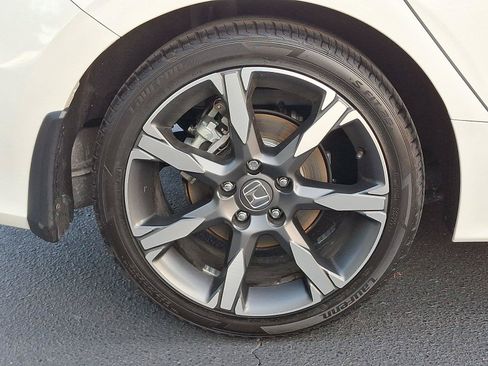 Used 2025 Honda Civic Sport Touring image 8
