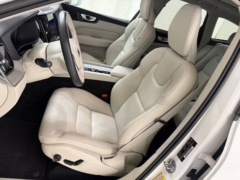 Used 2023 Volvo XC60 B5 Plus AWD/4WD image 44