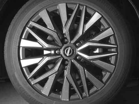 Used 2025 Nissan Altima 2.5 SV FWD image 13