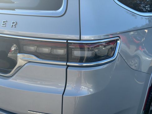 Used 2024 Jeep Grand Wagoneer Series III w/ Rear Seat Video Group 1 image 28