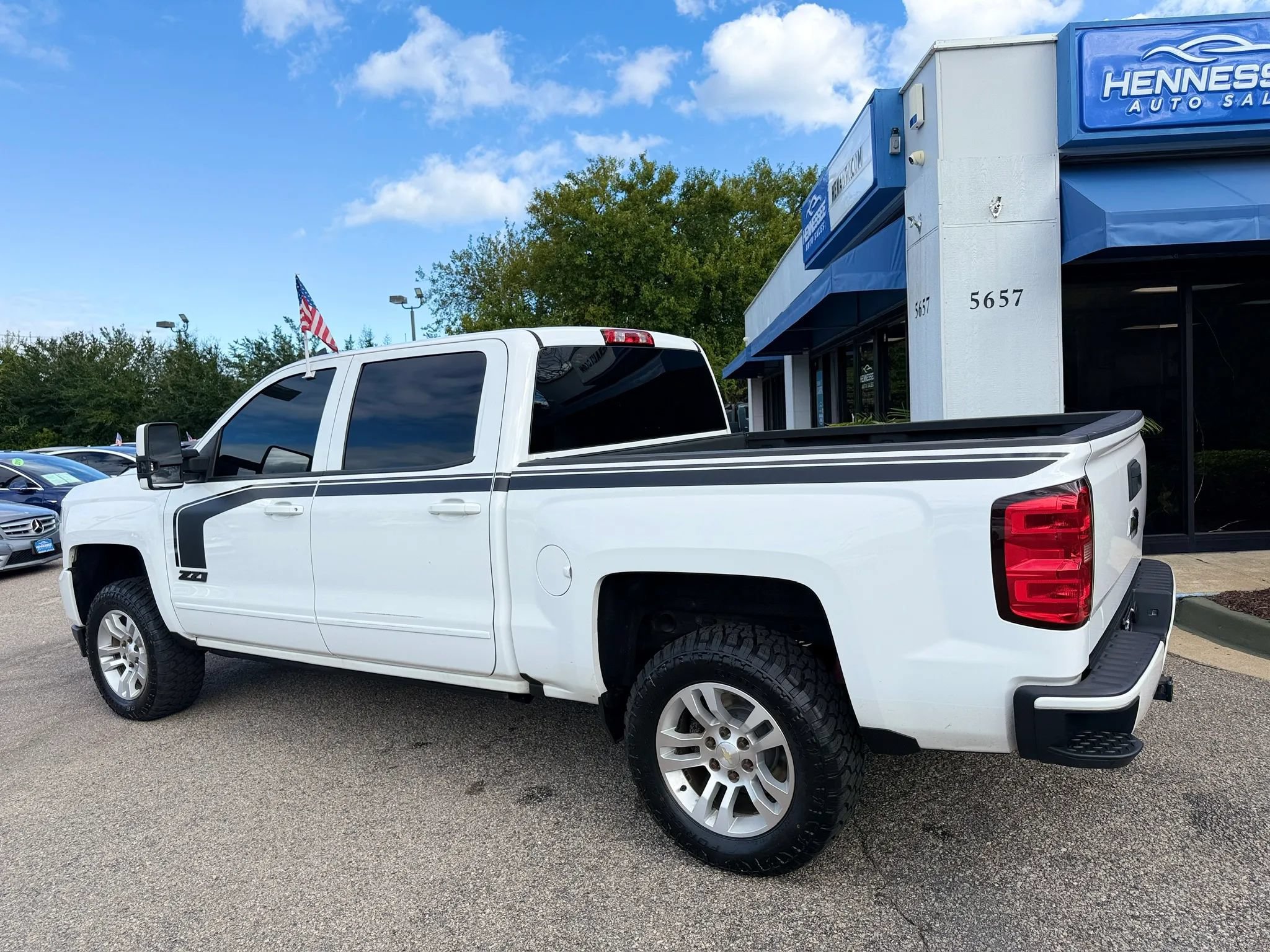 Used 2017 Chevrolet Silverado 1500 LT w/ Rally 2 Edition AWD/4WD image 20