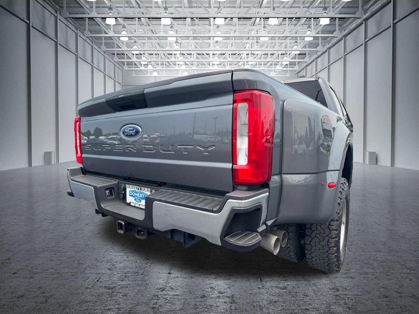 Used 2024 Ford F350 XLT AWD/4WD image 12