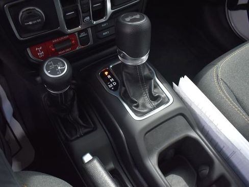 Used 2025 Jeep Wrangler Unlimited Sport S 4xe AWD/4WD image 27