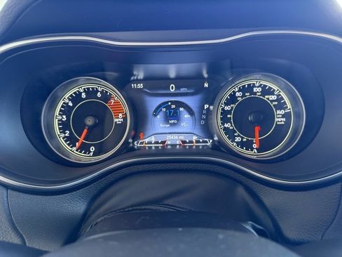 Used 2022 Jeep Cherokee Trailhawk w/ Comfort/Convenience Group image 18