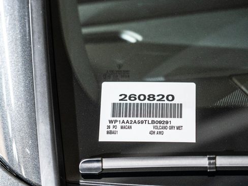 Certified 2026 Porsche Macan AWD/4WD image 29