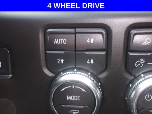 Used 2025 GMC Sierra 1500 Denali AWD/4WD image 11