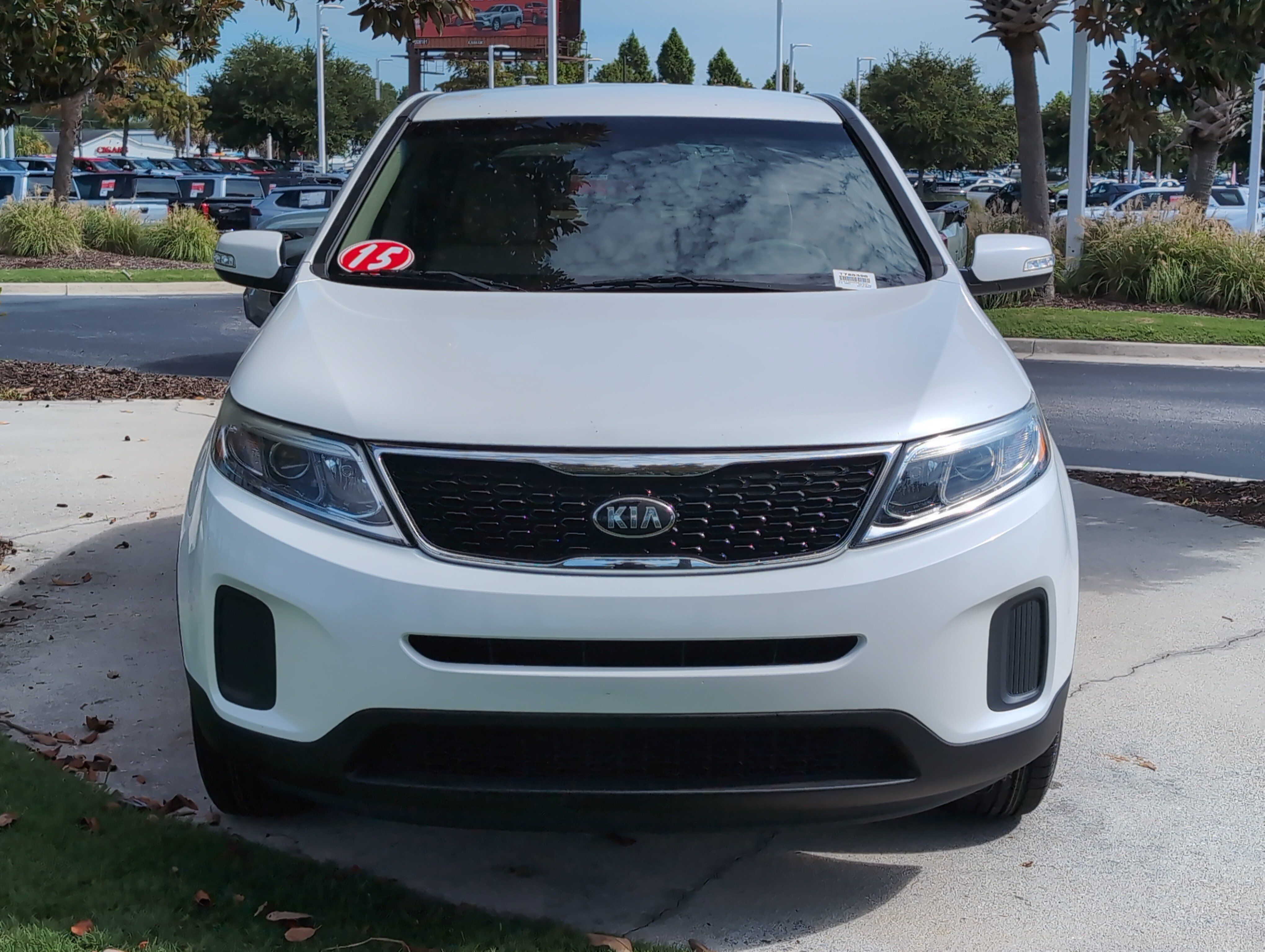 Used 2015 Kia Sorento LX FWD image 3