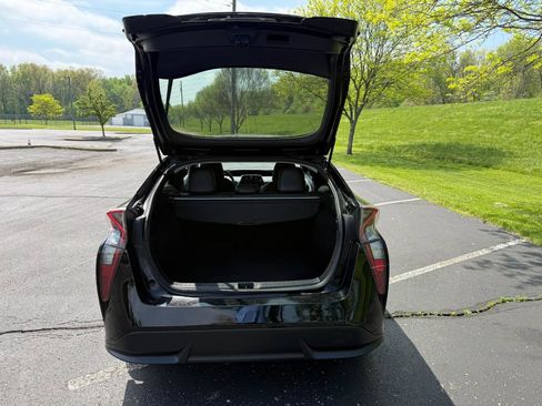 Used 2017 Toyota Prius Four Touring image 16