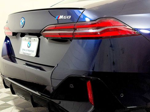 Used 2024 BMW i5 M60 w/ Premium Package image 29