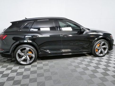 Certified 2023 Audi e-tron S Prestige w/ Prestige Package image 2