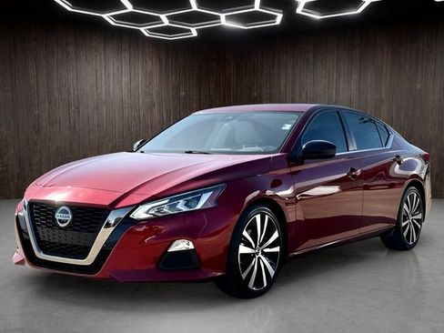 Used 2022 Nissan Altima 2.5 SR FWD image 4