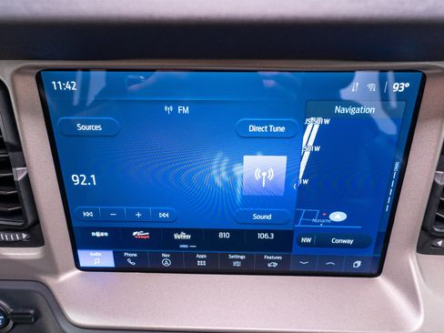 Used 2025 Ford Bronco Outer Banks AWD/4WD image 17