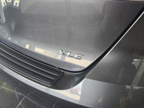 Used 2012 Toyota Venza XLE w/ XLE Premium Pkg FWD image 28