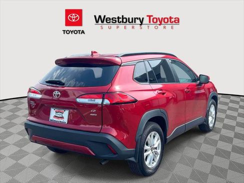 Used 2022 Toyota Corolla Cross LE w/ Moonroof Package AWD/4WD image 7