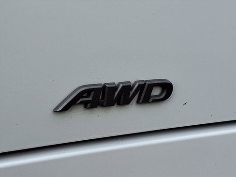 Used 2024 Toyota Prius XLE image 33