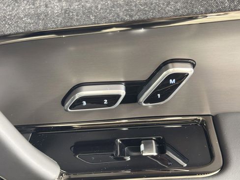 New 2025 Land Rover Range Rover Sport SE image 31