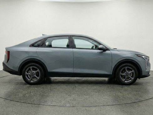 Used 2025 Kia K4 FWD image 11