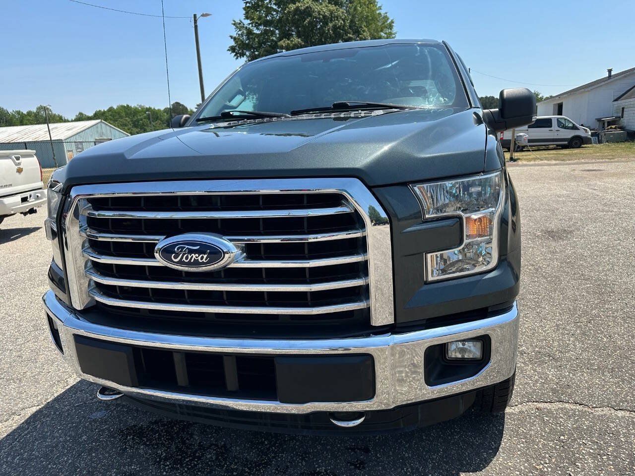 Used 2015 Ford F150 XLT w/ Equipment Group 301A Mid AWD/4WD image 6