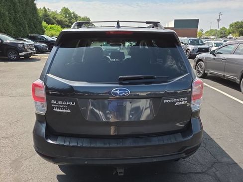 Used 2017 Subaru Forester 2.5i Touring AWD/4WD image 6