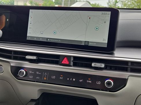 Certified 2025 Kia Sorento S w/ Panoramic Sunroof Package FWD image 37