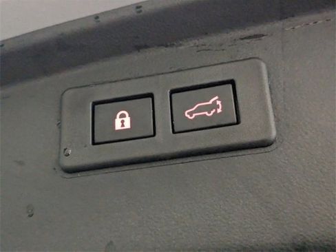 Certified 2025 Subaru Outback Limited image 15