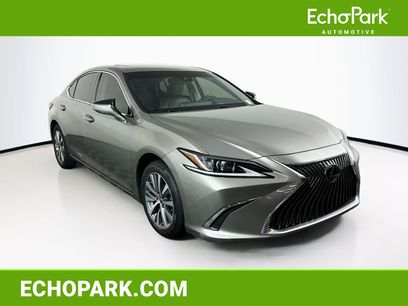 Used 2019 Lexus ES 350 w/ Accessory Package 2