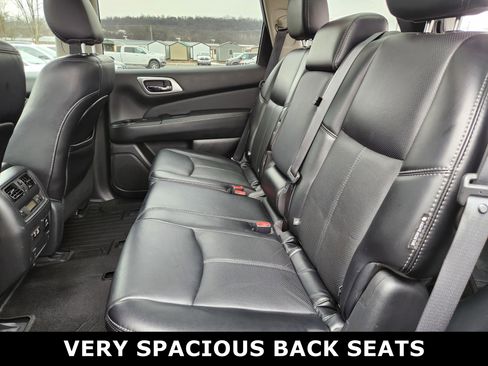 Used 2020 Nissan Pathfinder Platinum AWD/4WD image 6