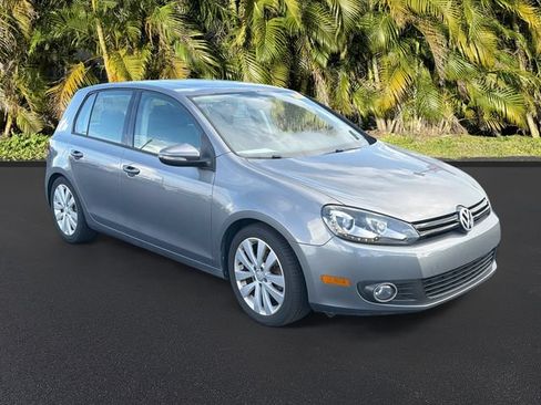 Used 2013 Volkswagen Golf TDI FWD image 2