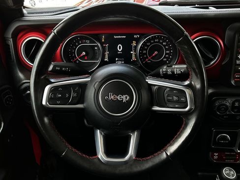 Used 2022 Jeep Wrangler Unlimited Rubicon w/ Steel Bumper Group AWD/4WD image 12